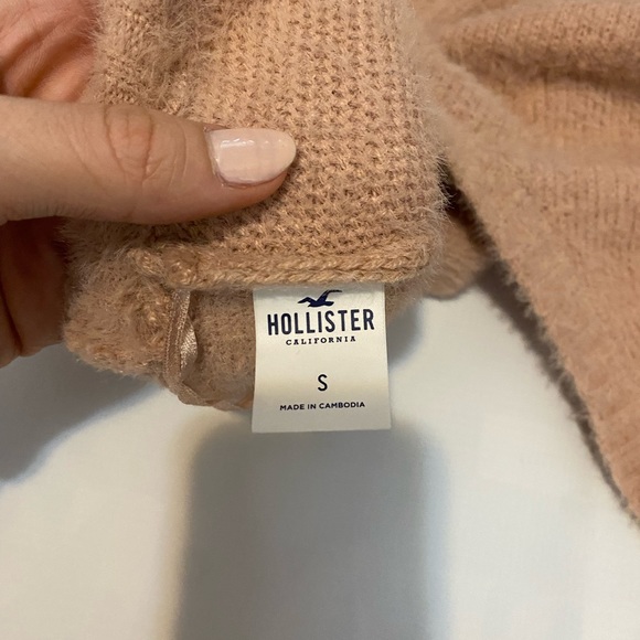 Pink Sweater - Picture 3 of 3